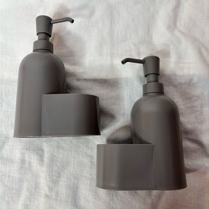 Room Essentials plastic soap dispenser with sponge holder (set of 2) Target NWT